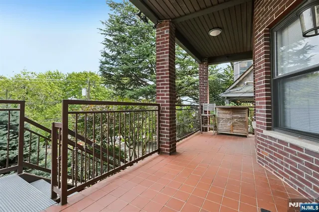 $1,480,000 | 32 Hudson Terrace, Edgewater, NJ 07020