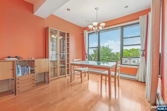 $1,480,000 | 32 Hudson Terrace, Edgewater, NJ 07020