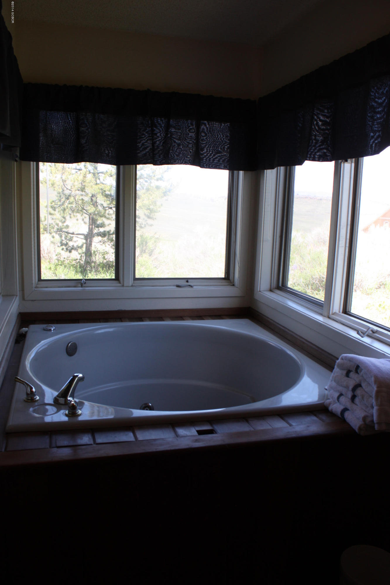 247 Co Road Granby, CO 80446 - Photo 14 of 15 private hot tub view 1