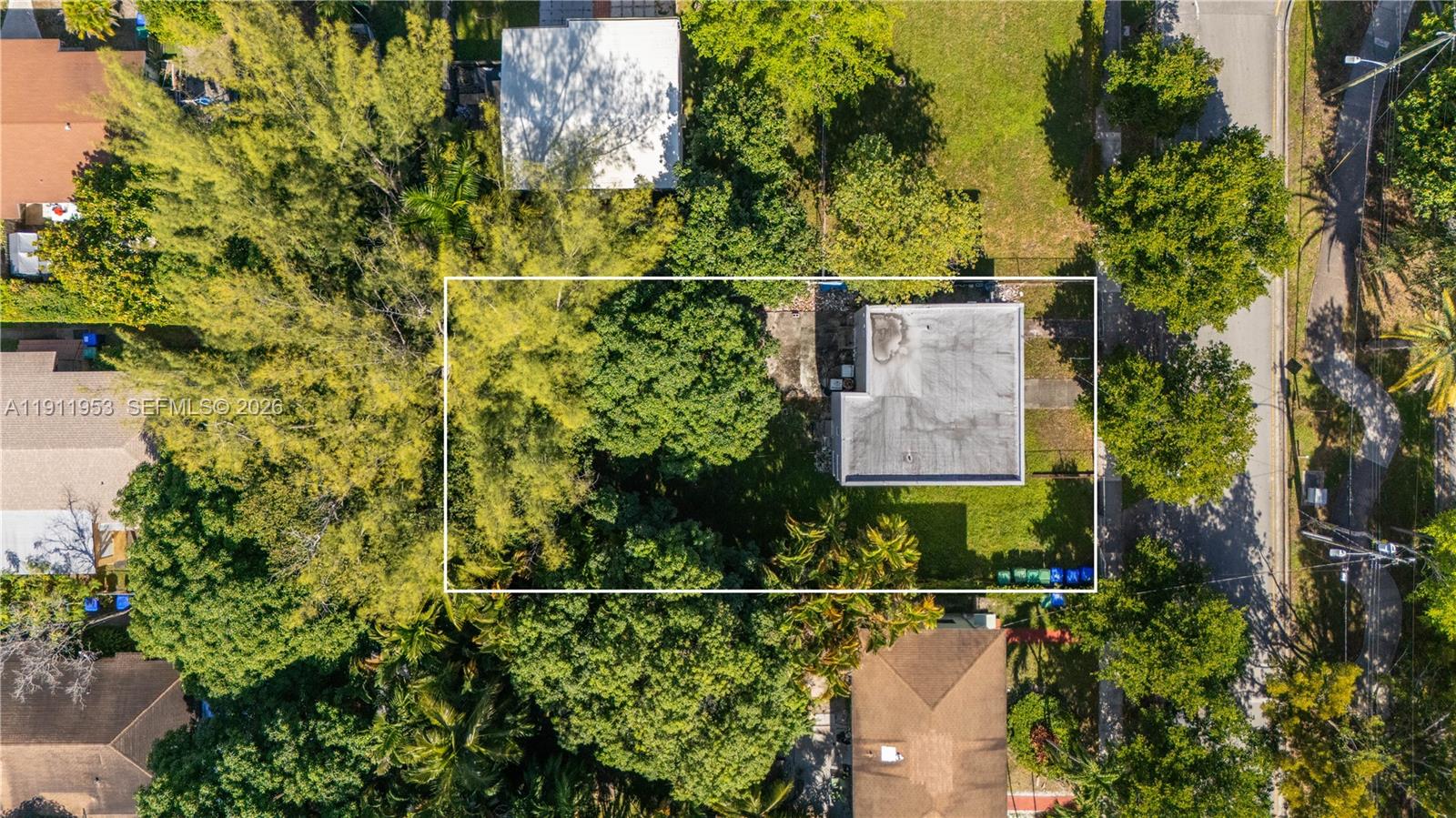 1210 Southwest 13th Avenue Miami, FL 33135 - Photo 11 of 20