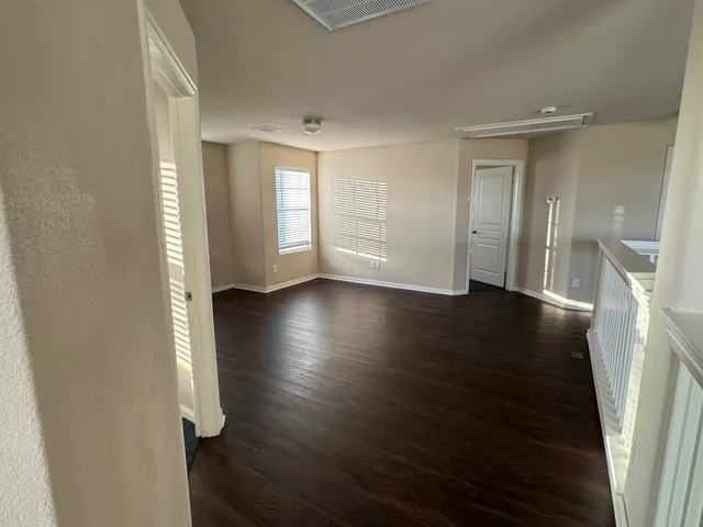 $2,000 | 117 Kemah Lane, Kyle, TX 78640