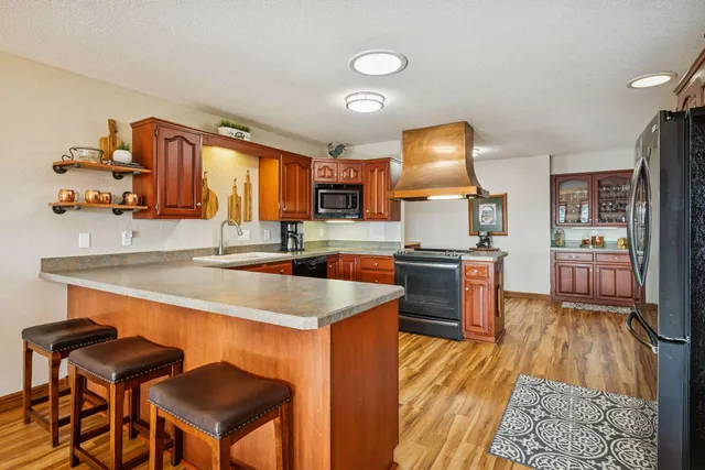 $569,900 | 15135 38th Avenue North, Plymouth, MN 55446