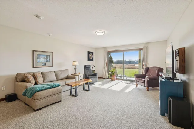 $569,900 | 15135 38th Avenue North, Plymouth, MN 55446