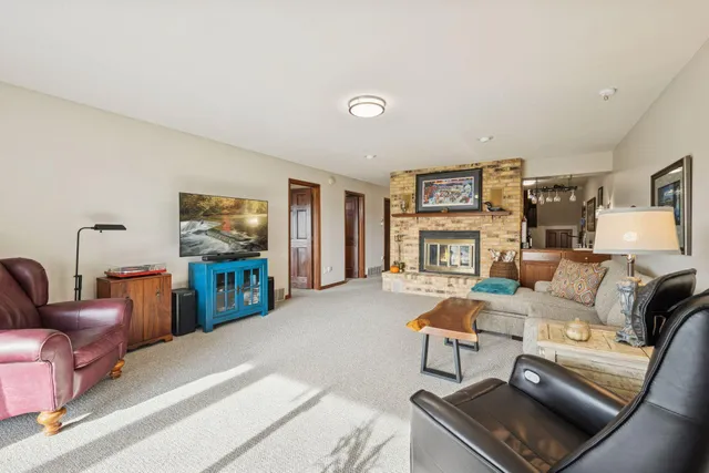 $569,900 | 15135 38th Avenue North, Plymouth, MN 55446