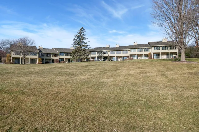 $569,900 | 15135 38th Avenue North, Plymouth, MN 55446