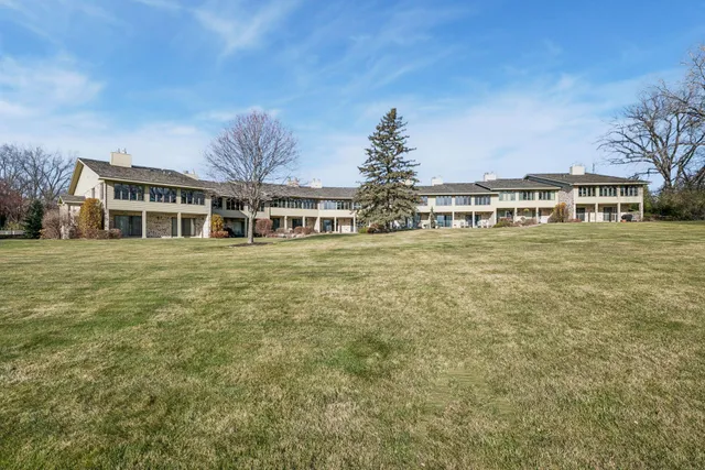 $569,900 | 15135 38th Avenue North, Plymouth, MN 55446