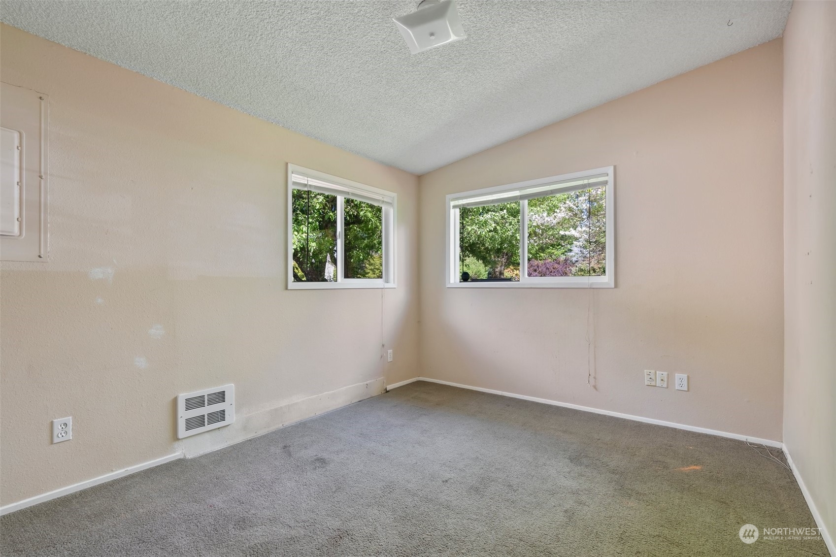 317 Decatur Street Northwest Olympia, WA 98502 - Photo 16 of 25 Gallery Image 16