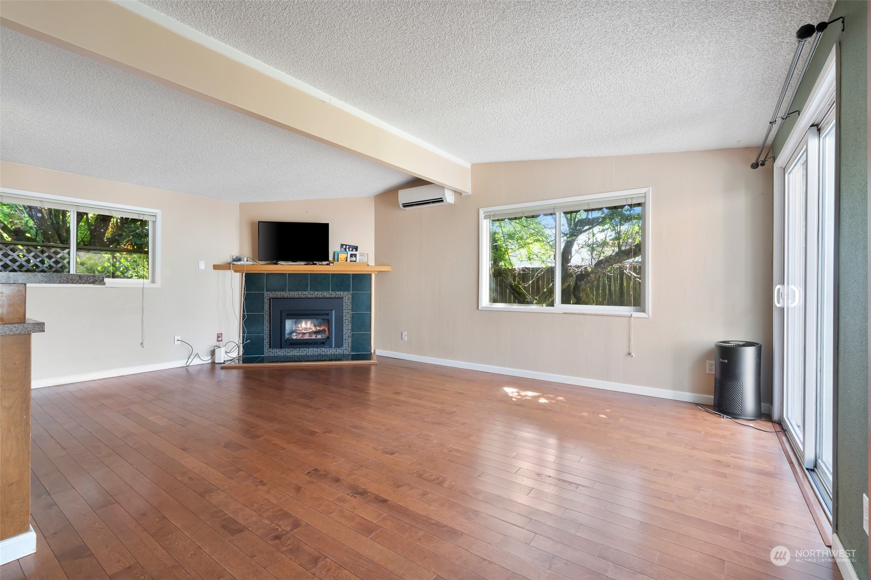 317 Decatur Street Northwest Olympia, WA 98502 - Photo 4 of 25 Gallery Image 4