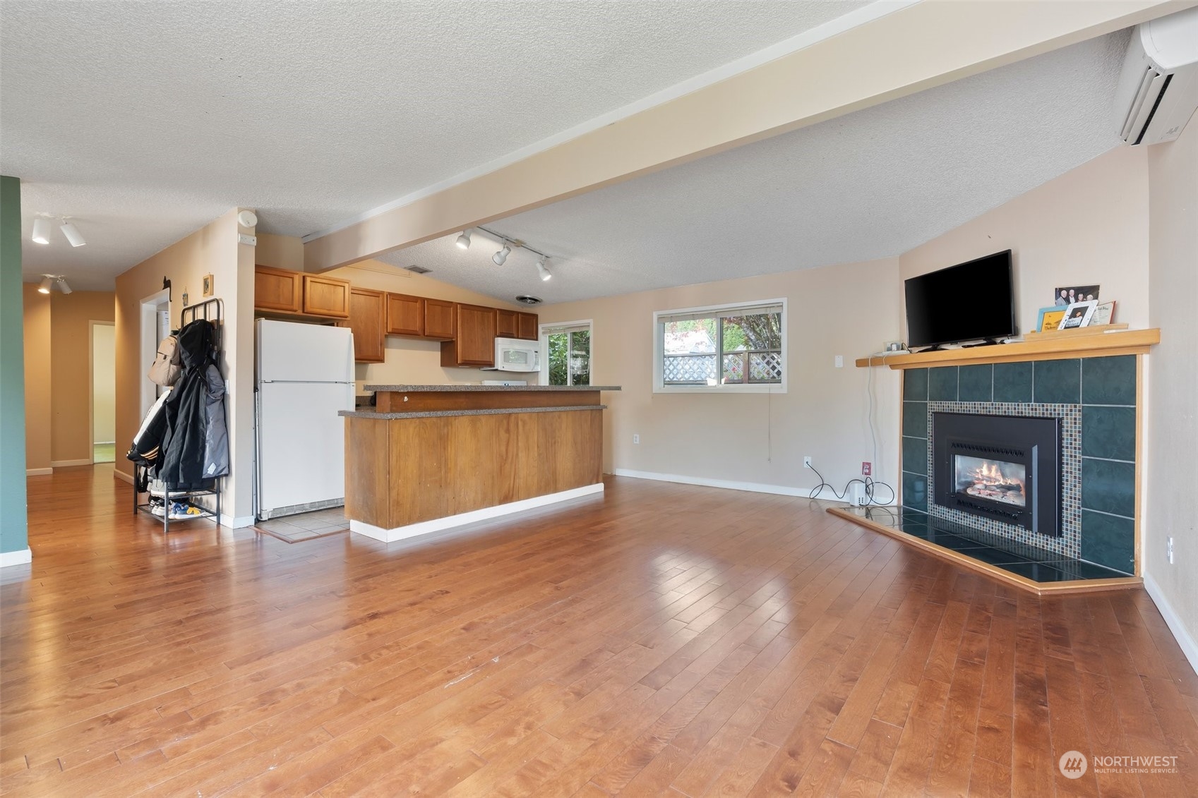 317 Decatur Street Northwest Olympia, WA 98502 - Photo 5 of 25 Gallery Image 5