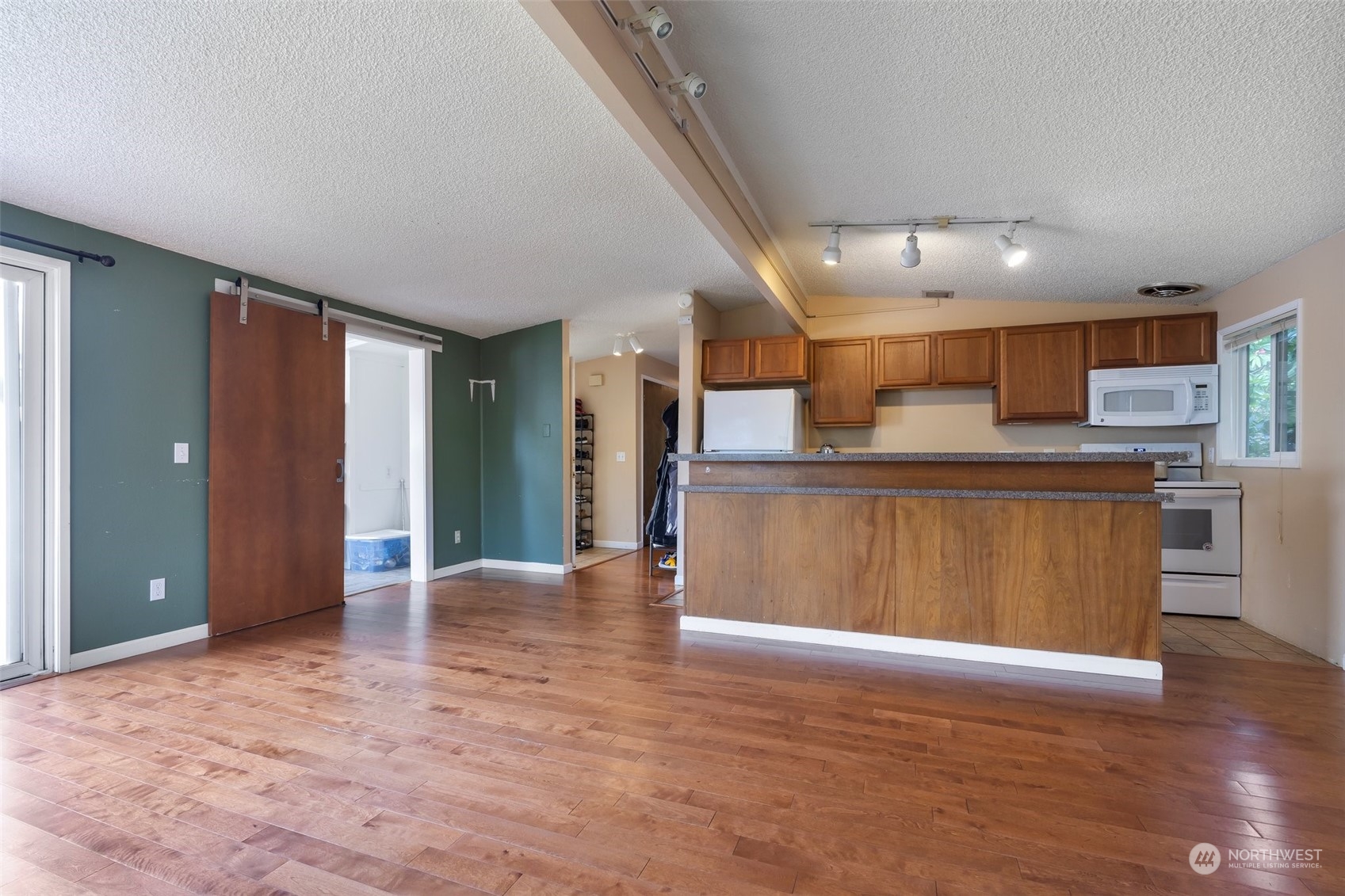 317 Decatur Street Northwest Olympia, WA 98502 - Photo 6 of 25 Gallery Image 6