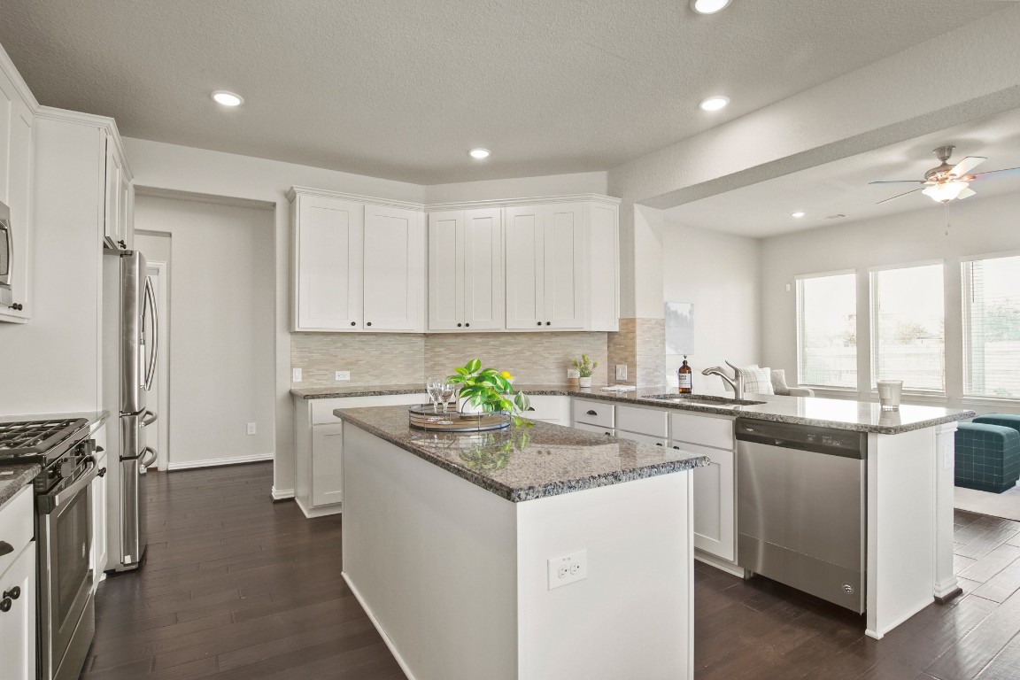 6831 Catania Loop Round Rock, TX 78665 - Photo 13 of 30