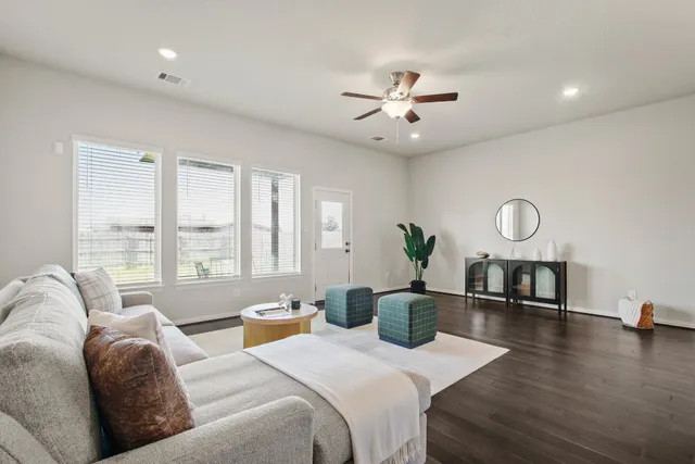 $450,000 | 6831 Catania Loop, Round Rock, TX 78665