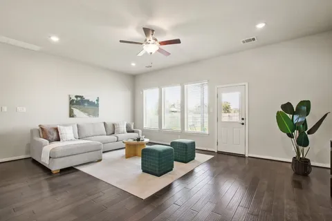 $450,000 | 6831 Catania Loop, Round Rock, TX 78665