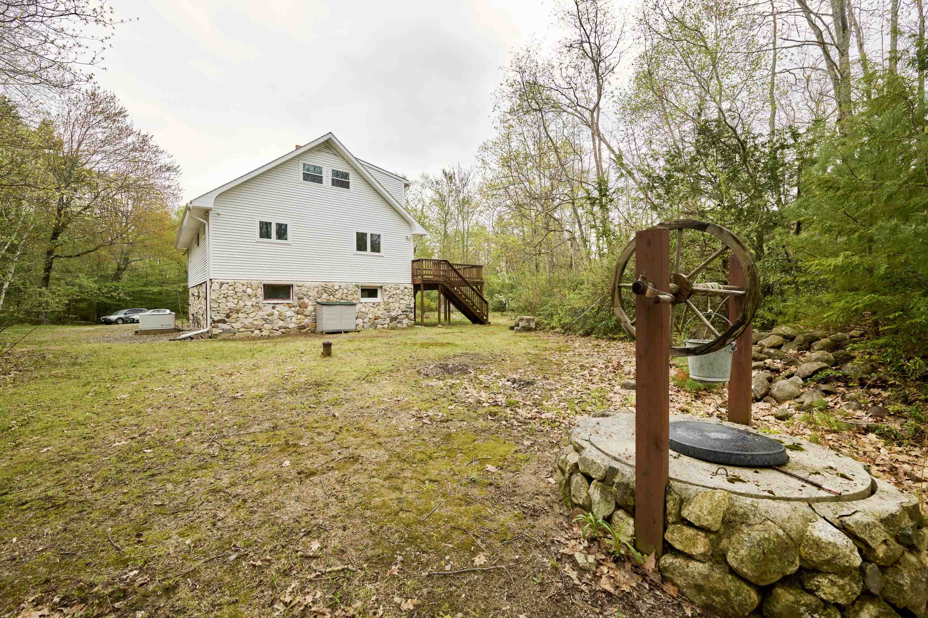 249 Chestnut Hill Road New Boston, NH 03070 - Photo 5 of 54