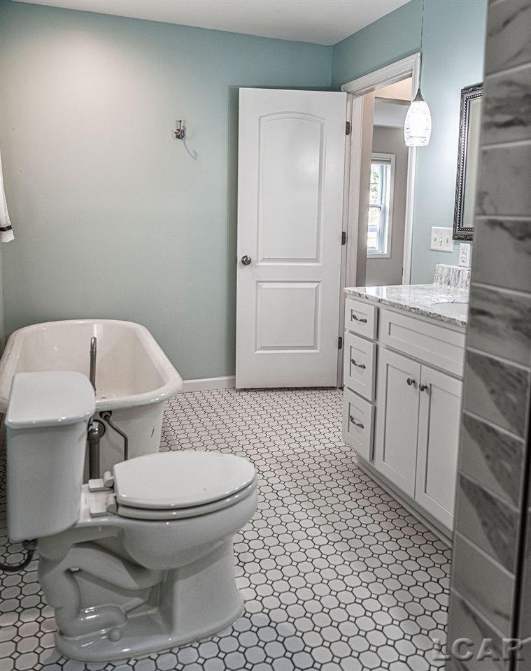 407 West Russell Road Tecumseh, MI 49286 - Photo 15 of 59 50026480-14.JPG