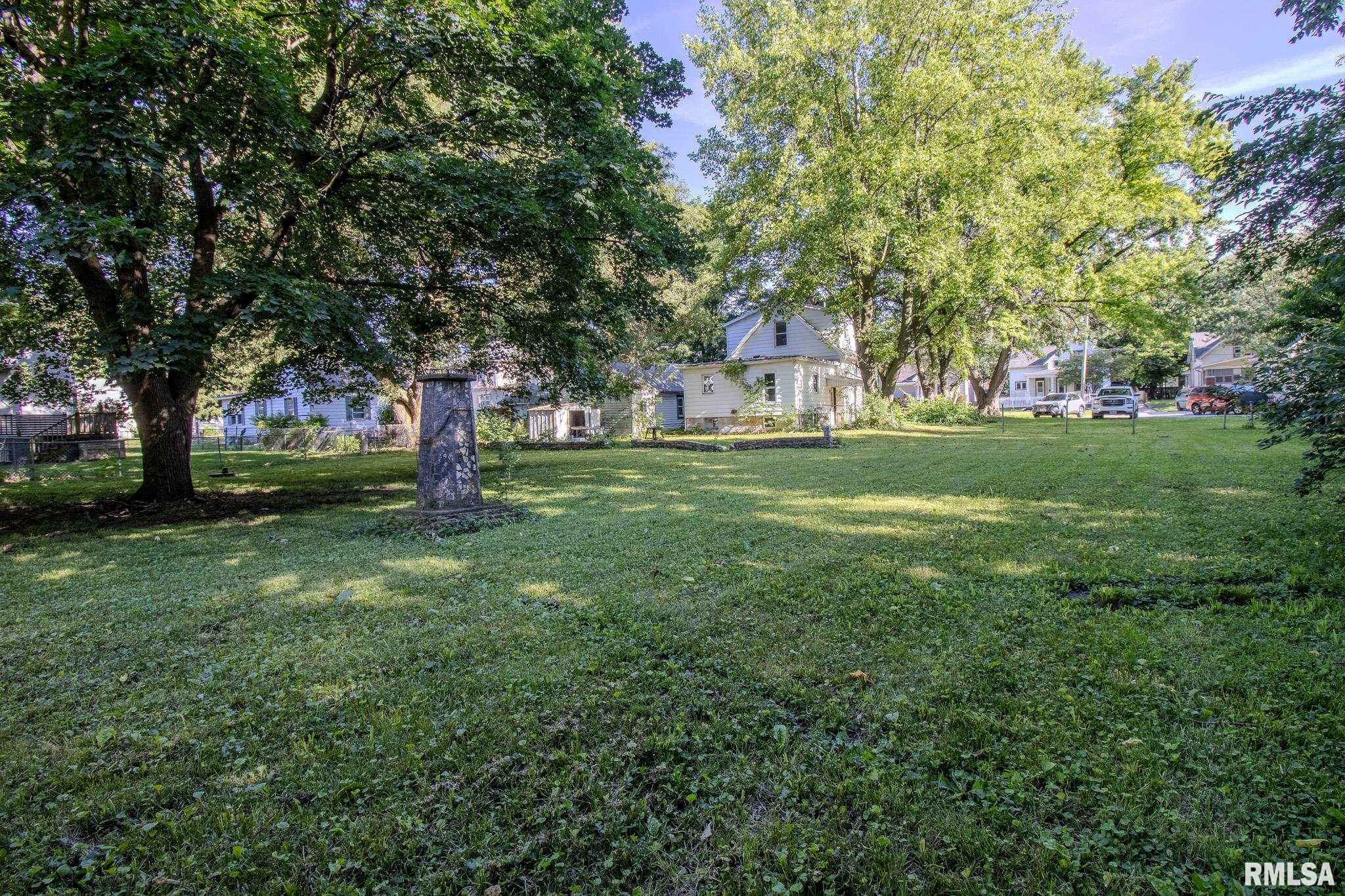 905 West Taylor Street Bloomington, IL 61701 - Photo 19 of 22