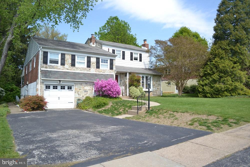 1837 Watson Road Abington, PA 19001 - Photo 3 of 33 a front view of a house with garden
