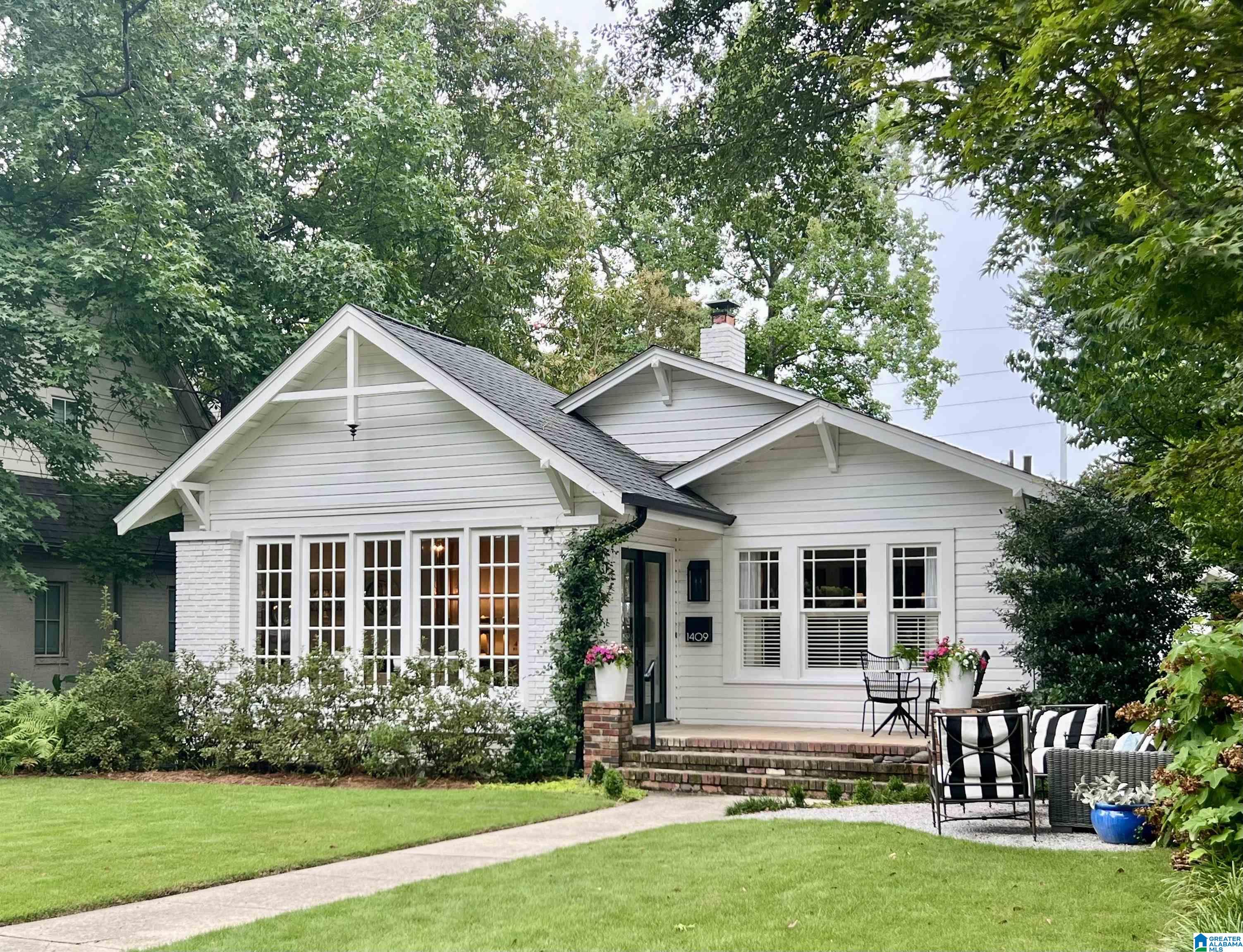 1409 Sutherland Place Birmingham, AL 35209 - Photo 1 of 40