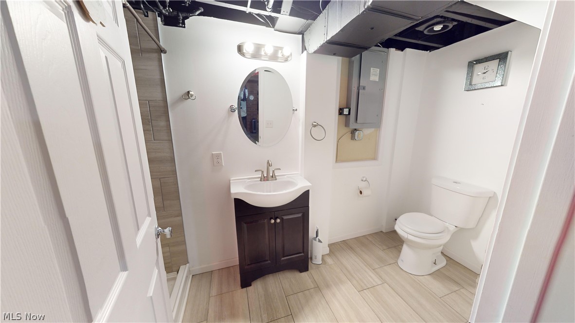 825 Swartz Road Akron, OH 44319 - Photo 18 of 28 Lower level Bathroom
