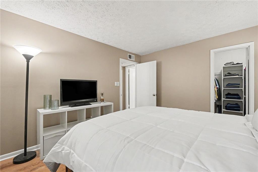 5157 Roswell Road, Unit 8 Sandy Springs, GA 30342 - Photo 21 of 28 Gallery Image 21