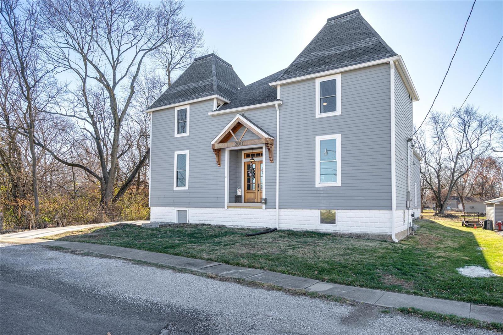 200 West Spring Street Staunton, IL 62088 - Photo 37 of 37