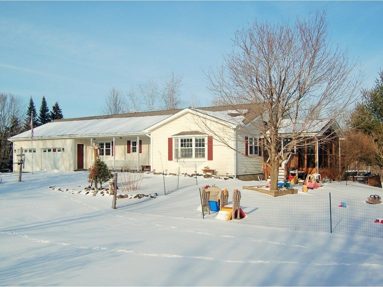 378 Nichols Road Fairfax, VT 05454 - Photo 3 of 37