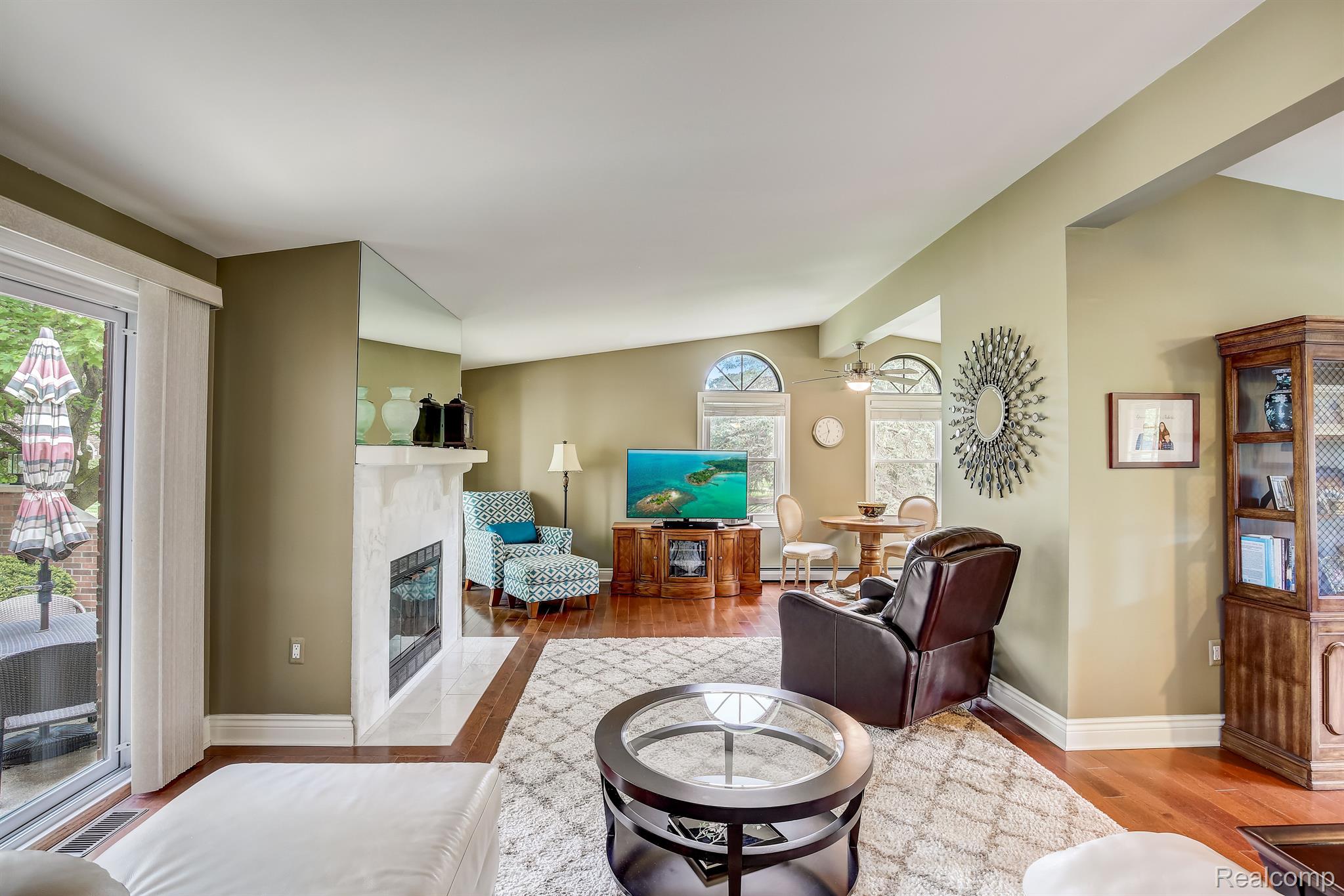 2298 London Bridge Drive, Unit 56 Rochester, MI 48307 - Photo 6 of 30 Gallery Image 6