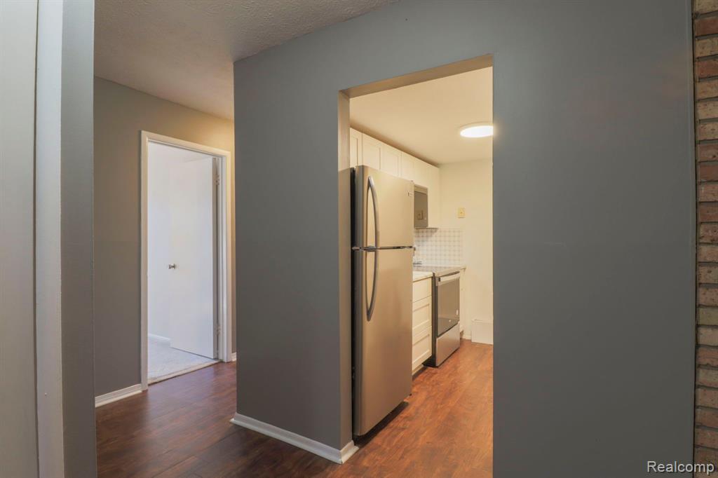 2230 West 14 Mile Road, Unit 26 Royal Oak, MI 48073 - Photo 10 of 23