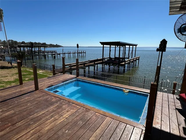 $335,000 | 187 Panther, Onalaska, TX 77360