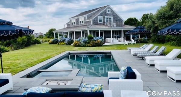 7 Packet Drive Nantucket, MA 02554 - Photo 2 of 31