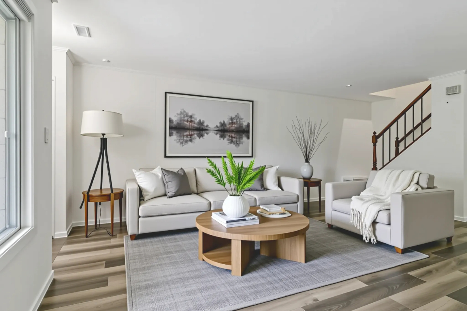 452 Harrison Court Vernon Hills, IL 60061 - Photo 3 of 11 a living room with furniture and a painting