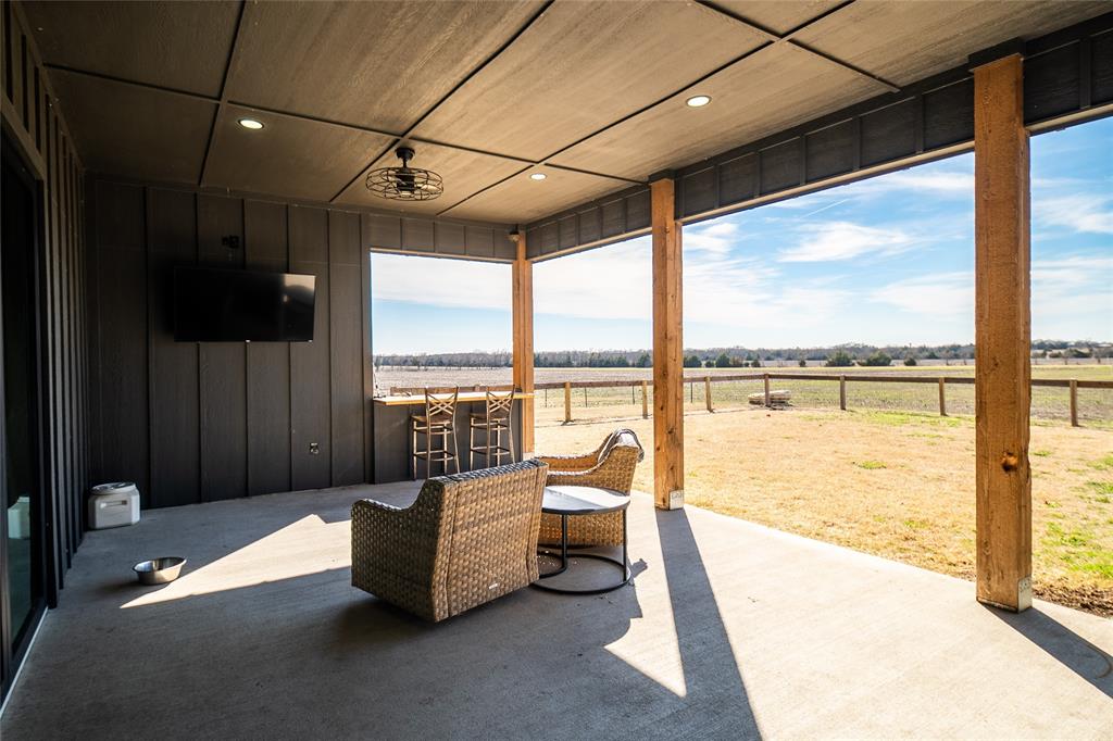 375 Wolf Front Road Van Alstyne, TX 75495 - Photo 10 of 40