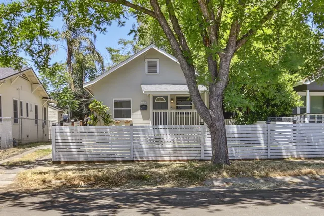 $315,000 | 2236 32nd Street, Sacramento, CA 95817