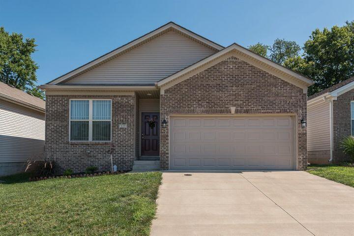 225 Shell Court Lexington, KY 40511 - Photo 1 of 47 front of house