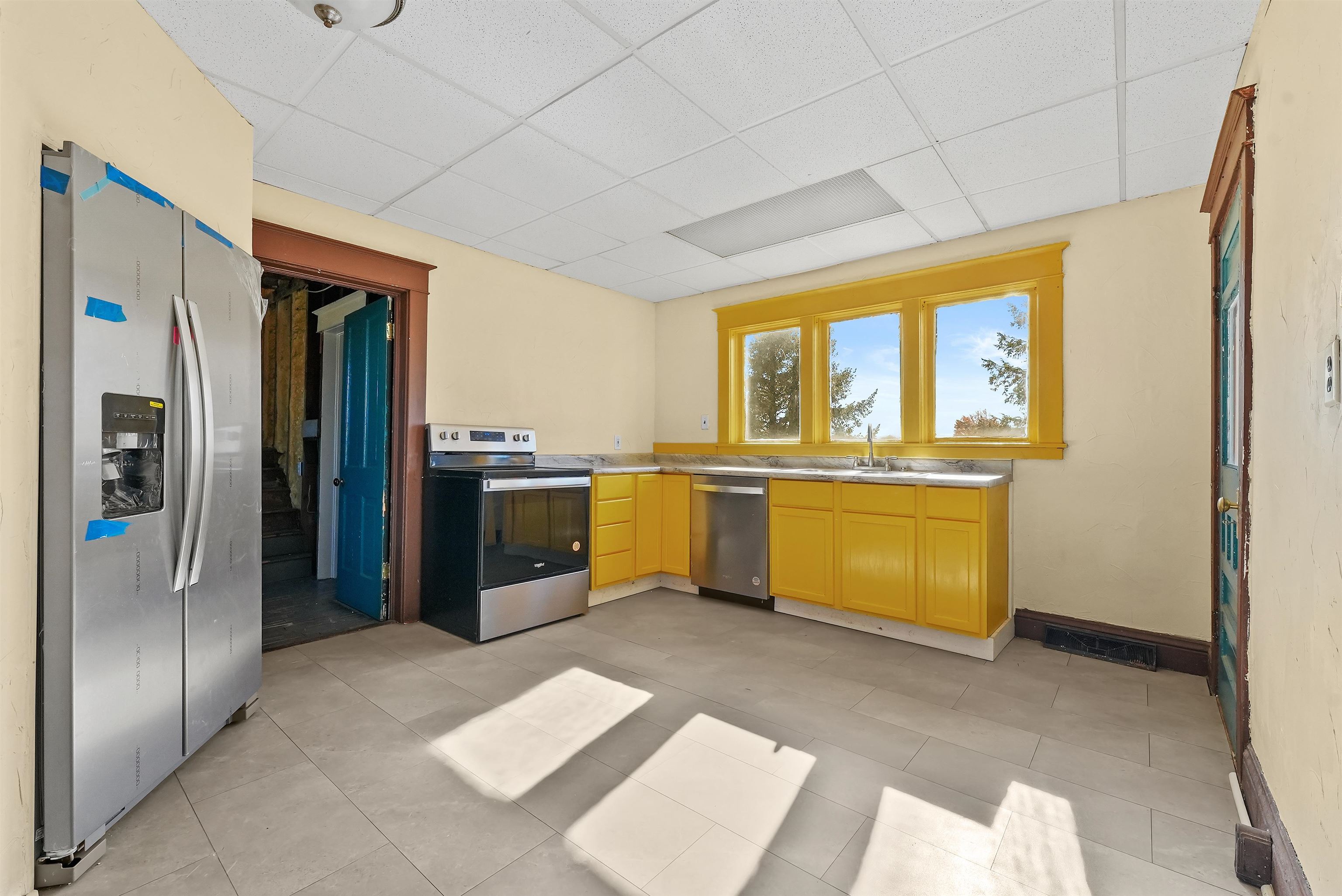 10421 South 47th Road Cadillac, MI 49601 - Photo 3 of 38 Gallery Image 3