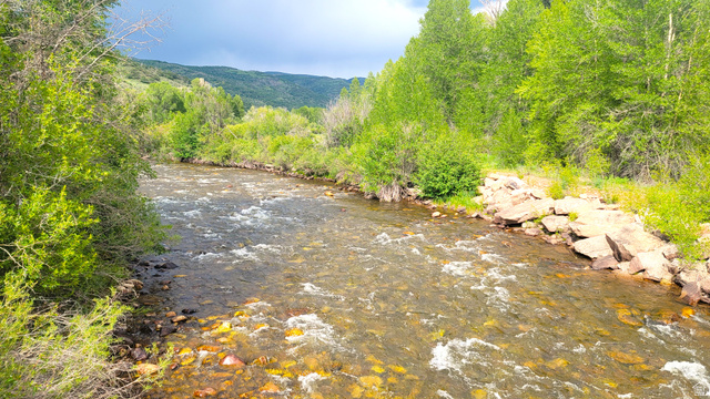 6210 Mountain View Road, Unit 133 Coalville, UT 84017 - Photo 77 of 87 The Weber River from the Canyon Rim Ranches Bridge.