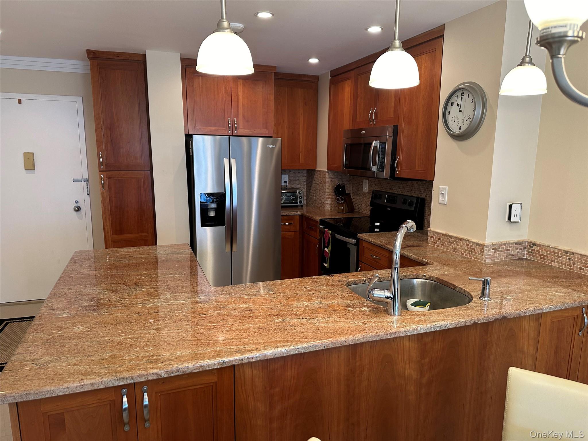 360 Shore Road, Unit 7B Long Beach, NY 11561 - Photo 8 of 22 Gallery Image 8