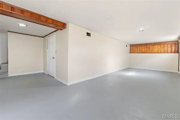 $120,900 | 204 Wiegel Drive, Ferguson, MO 63135