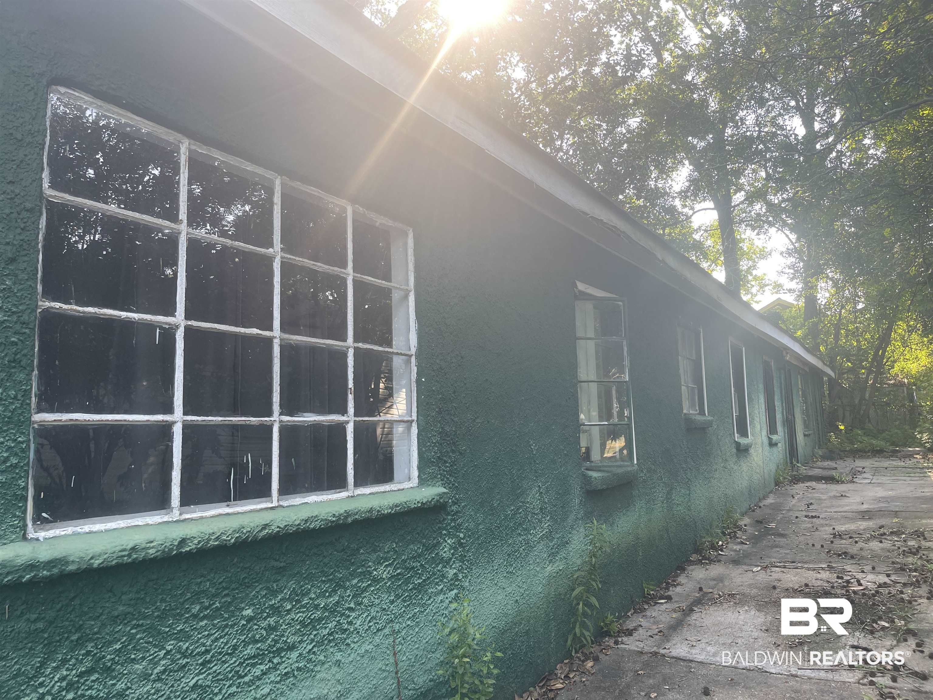 552 English Street Mobile, AL 36603 - Photo 2 of 2
