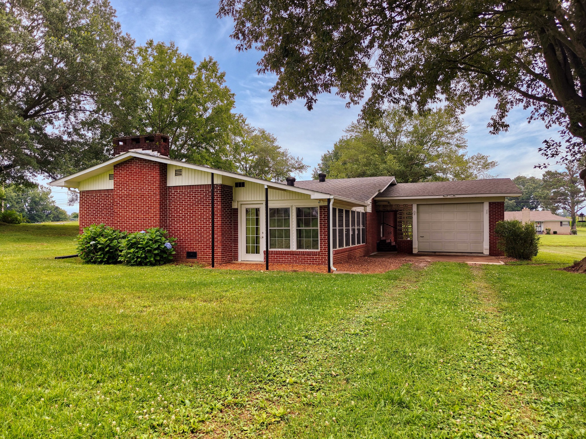 335 Buena Vista Road Huntingdon, TN 38344 - Photo 23 of 28 Gallery Image 23