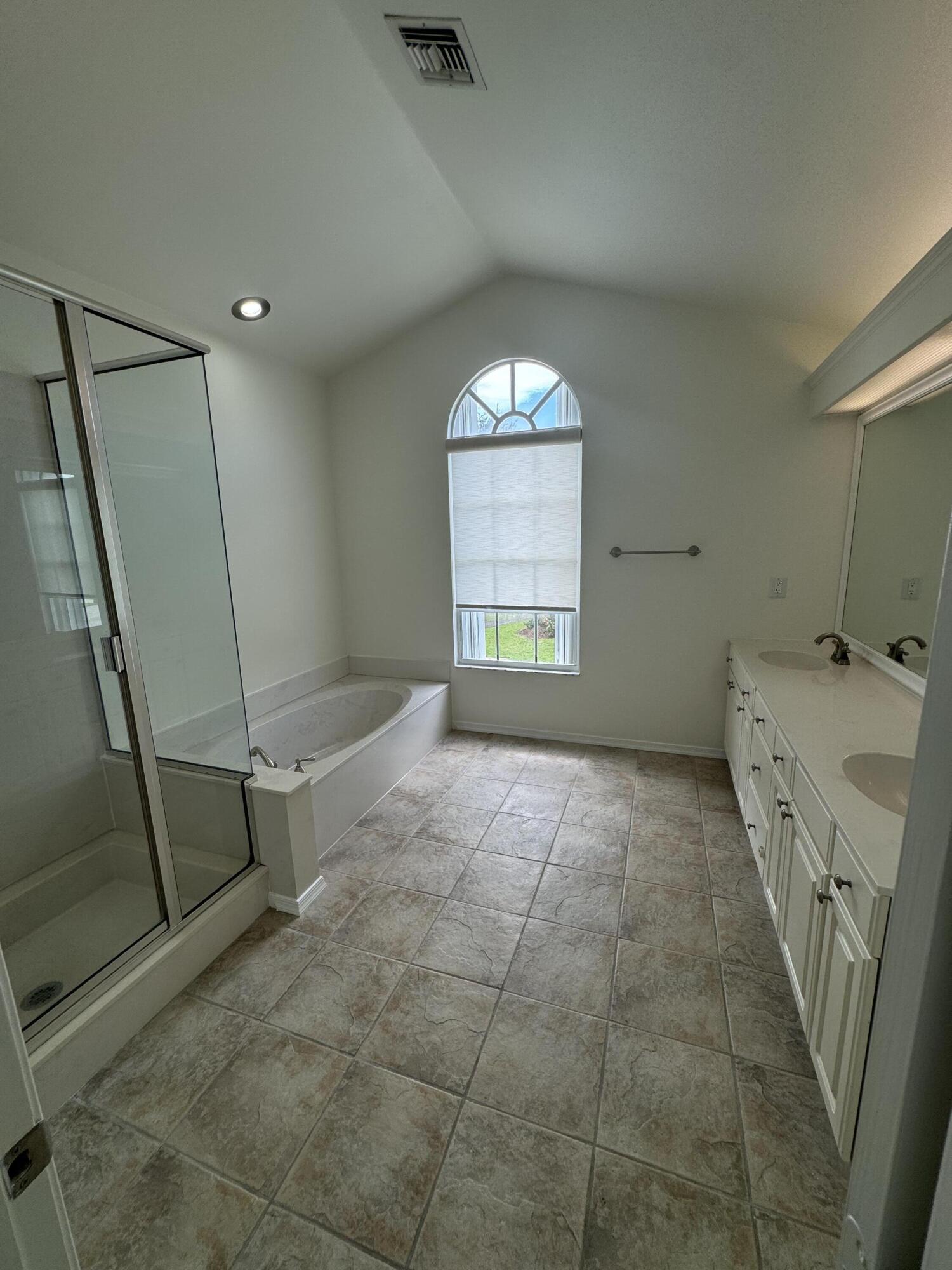 5411 Grand Park Place Boca Raton, FL 33486 - Photo 13 of 18 main bathroom