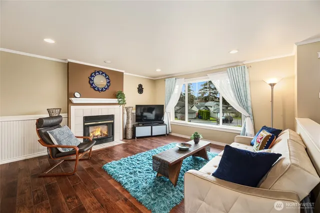 $878,500 | 3929 205th Place Southwest, Lynnwood, WA 98036