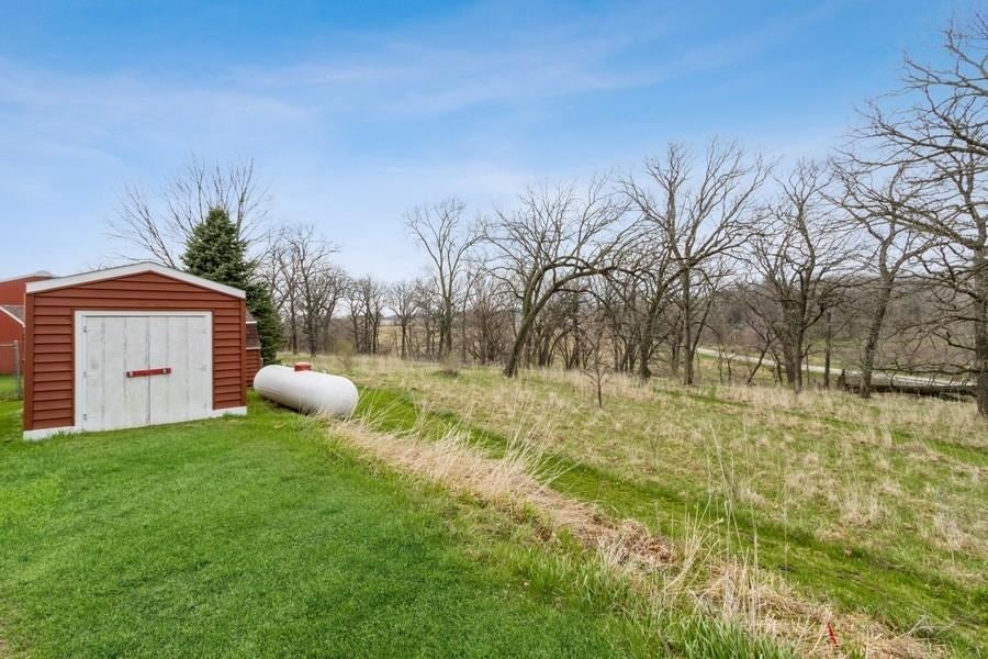 2465 Quincy Road Northeast Solon, IA 52333 - Photo 36 of 47 Gallery Image 36