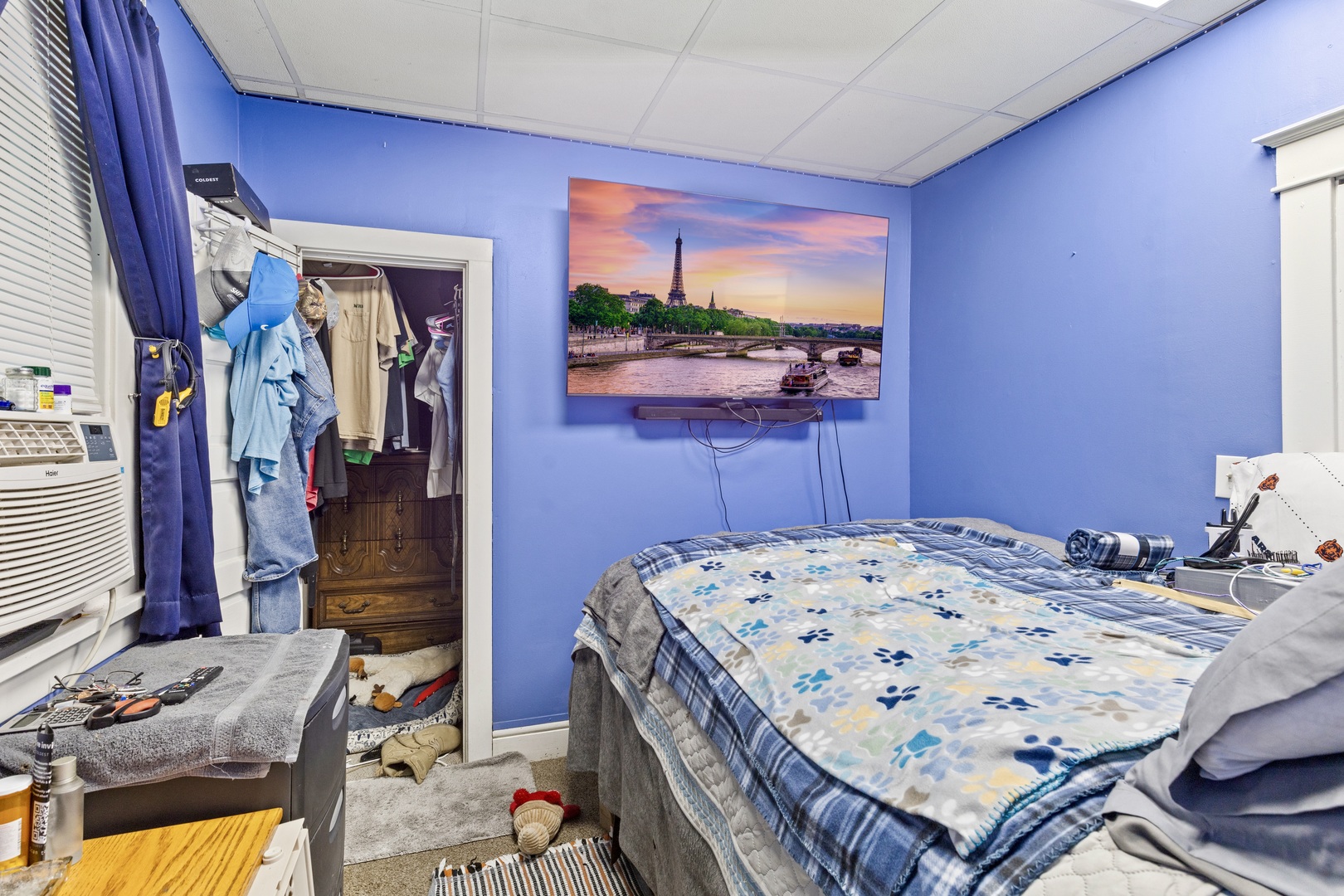 945 West Stone Street Kankakee, IL 60901 - Photo 14 of 28 a bedroom with a bed and a window