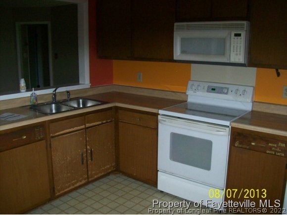 3314 Arrowhead Road Spring Lake, NC 28390 - Photo 4 of 9 Gallery Image 4
