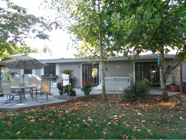 13320 Southwest Weir Road Beaverton, OR 97008 - Photo 3 of 15 Exterior