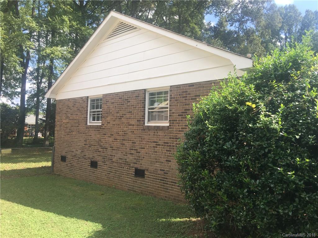 3032 Ivydale Drive Charlotte, NC 28212 - Photo 3 of 16