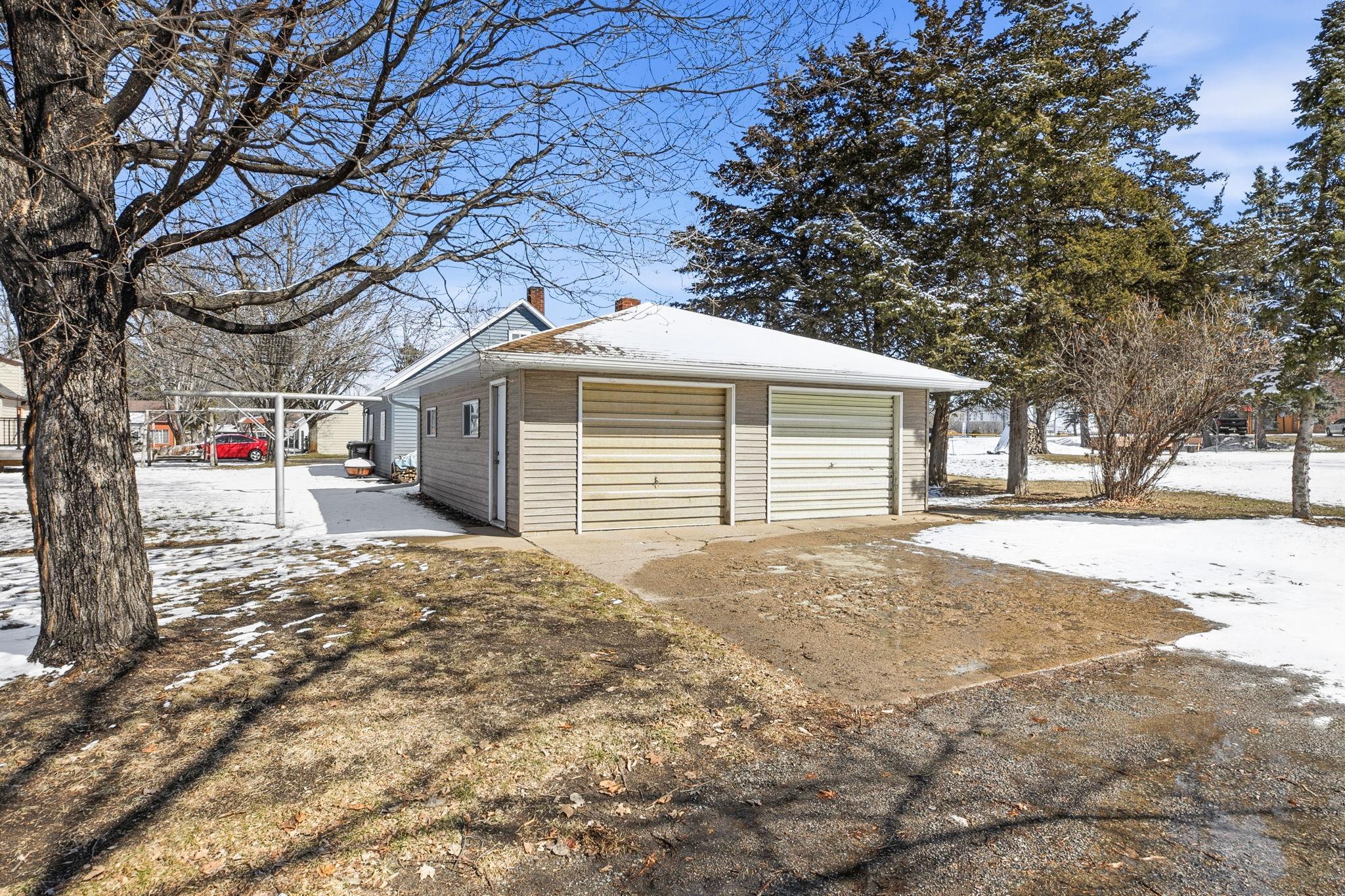 406 Chinook Avenue Southwest Avon, MN 56310 - Photo 19 of 21