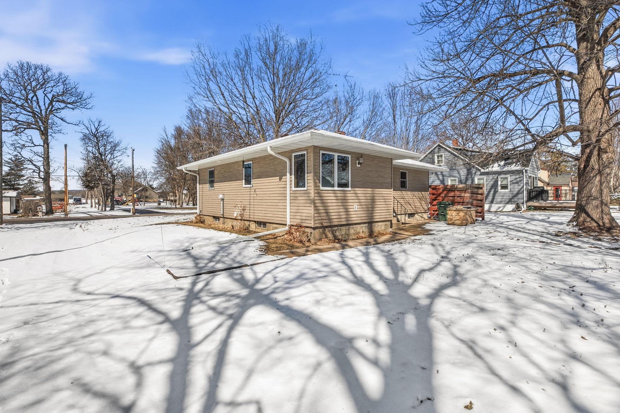 406 Chinook Avenue Southwest Avon, MN 56310 - Photo 4 of 21