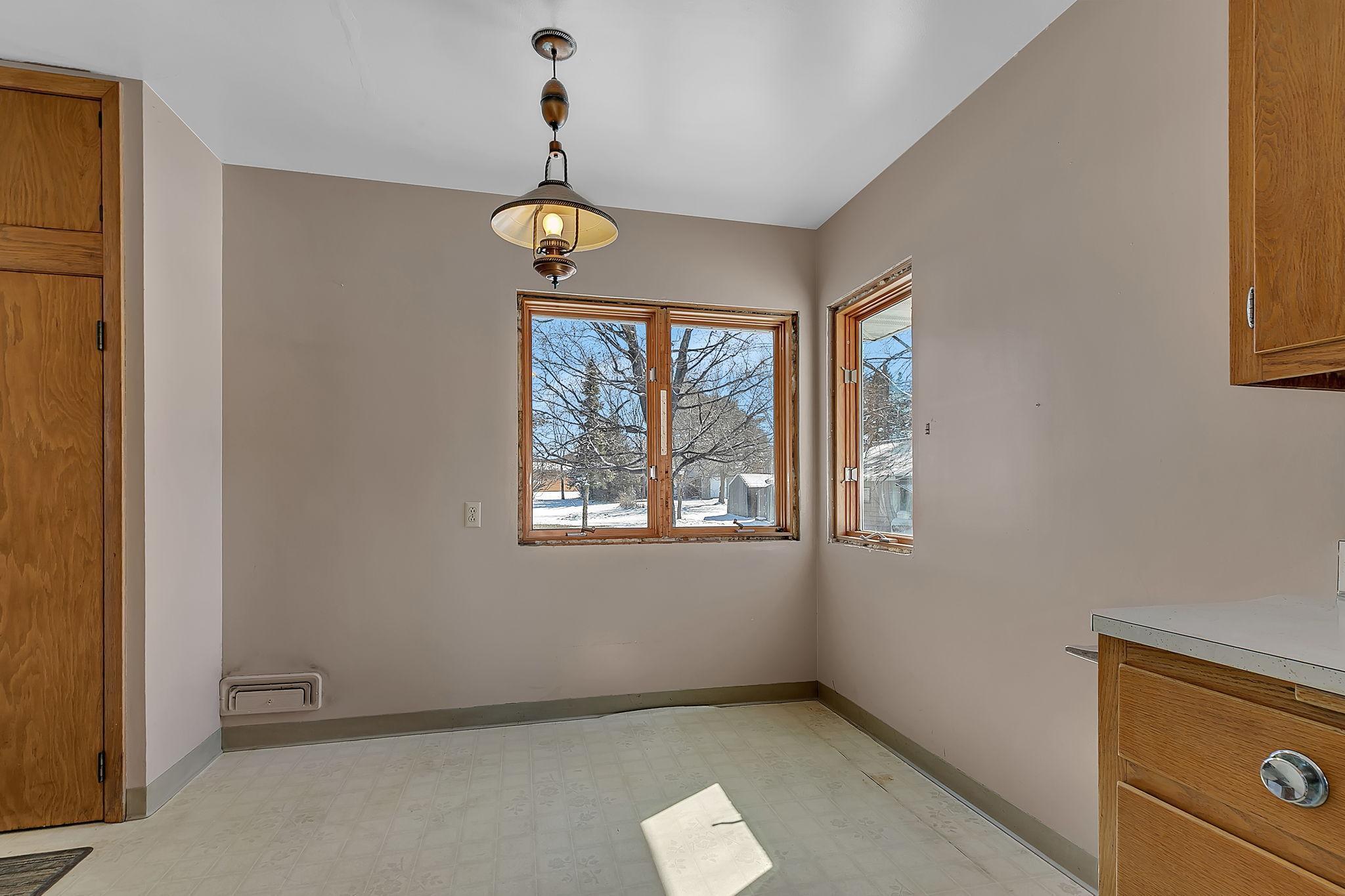 406 Chinook Avenue Southwest Avon, MN 56310 - Photo 8 of 21